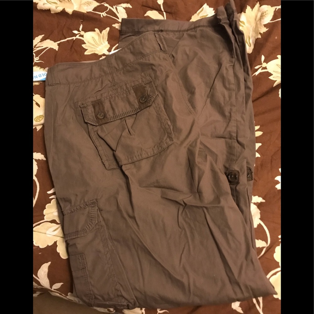 Old Navy Boot Cut Cargo pants
